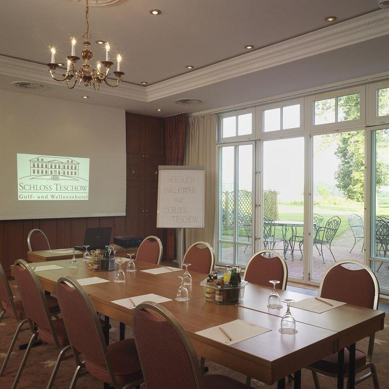Landhotel Schloss Teschow Teterow Ngoại thất bức ảnh