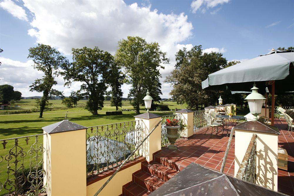 Landhotel Schloss Teschow Teterow Ngoại thất bức ảnh