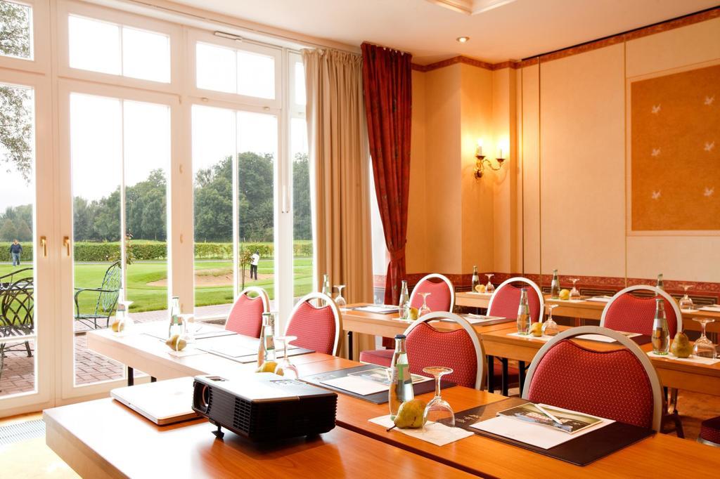 Landhotel Schloss Teschow Teterow Ngoại thất bức ảnh