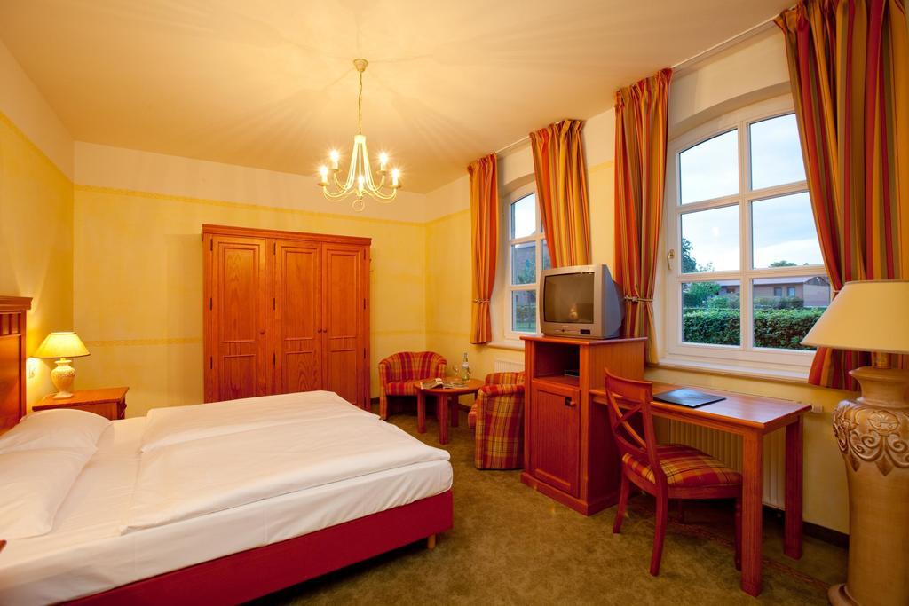 Landhotel Schloss Teschow Teterow Phòng bức ảnh